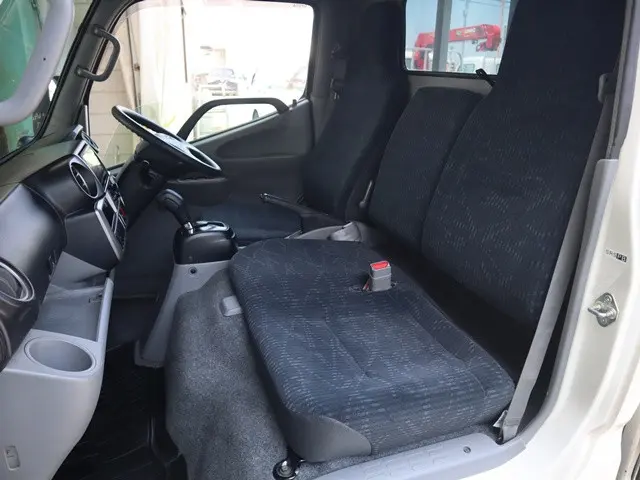 トヨタ ダイナ 3BF-TRY230(2WD)の写真34