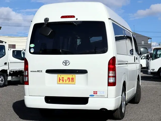 トヨタ ハイエースレジアス LDF-KDH206K(4WD)の写真5
