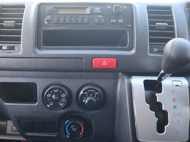 トヨタ ハイエースレジアス LDF-KDH206K(4WD)の写真39