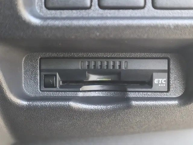 トヨタ ハイエースレジアス LDF-KDH206K(4WD)の写真40
