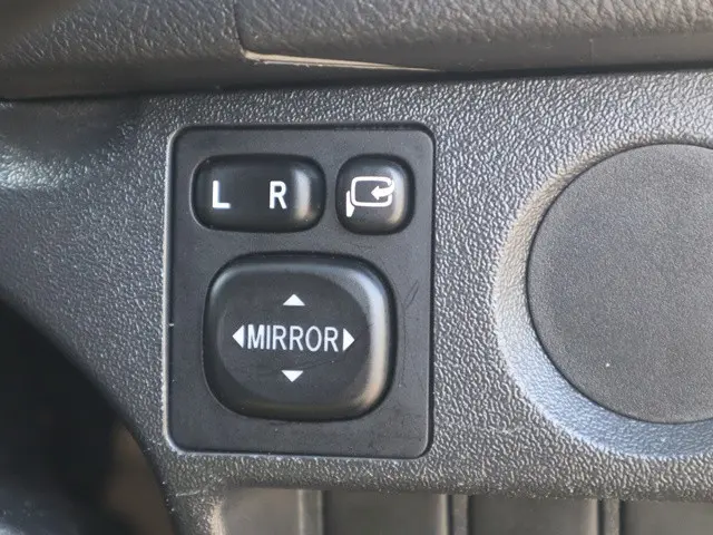 トヨタ ハイエースレジアス LDF-KDH206K(4WD)の写真41