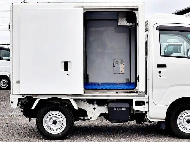 ダイハツ ハイゼットトラック 3BD-S500P(2WD)の写真10
