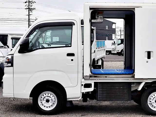 ダイハツ ハイゼットトラック 3BD-S500P(2WD)の写真11