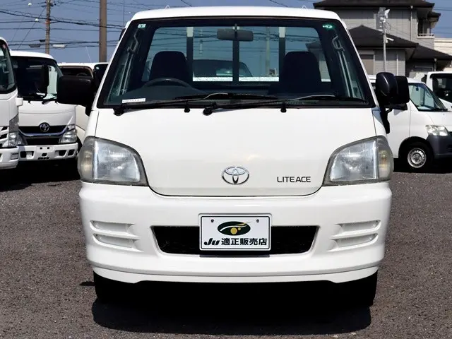 トヨタ ライトエーストラック GK-KM70(2WD)の写真3