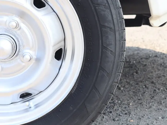 トヨタ ライトエーストラック GK-KM70(2WD)の写真21