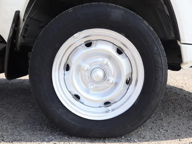トヨタ ライトエーストラック GK-KM70(2WD)の写真22