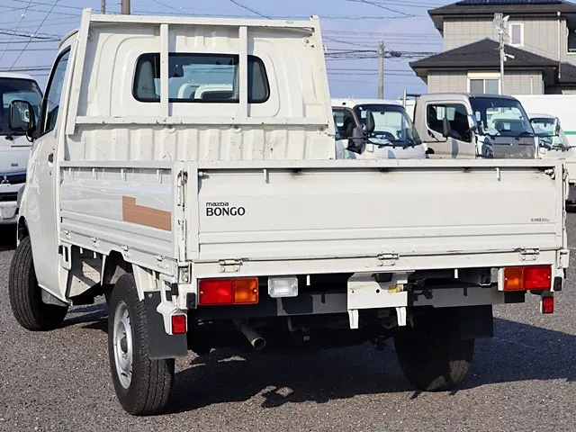 マツダ ボンゴトラック 5BF-S403F(2WD)の写真2