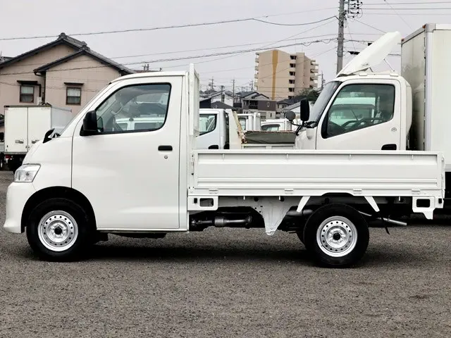 マツダ ボンゴトラック 5BF-S403F(2WD)の写真9