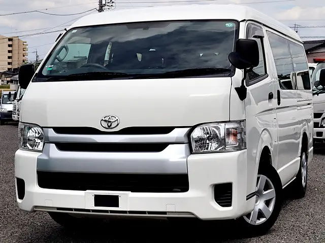 トヨタ ハイエース CBA-TRH214W(2WD)の写真1