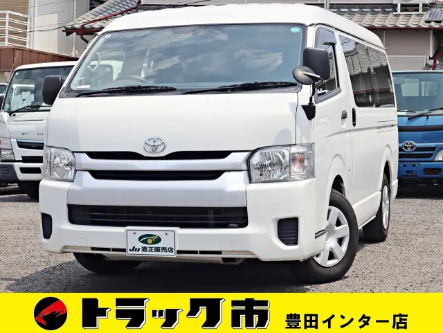 トヨタ ハイエース CBA-TRH214W(2WD)の写真1