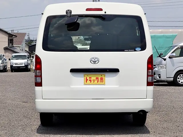 トヨタ ハイエース CBA-TRH214W(2WD)の写真6