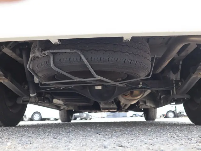 トヨタ ハイエース CBA-TRH214W(2WD)の写真19