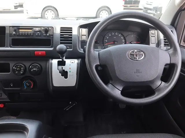 トヨタ ハイエース CBA-TRH214W(2WD)の写真33
