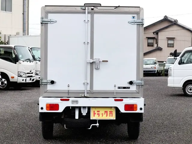 スズキ キャリイ EBD-DA16T(2WD)の写真6