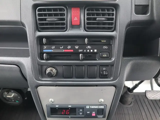 スズキ キャリイ EBD-DA16T(2WD)の写真37