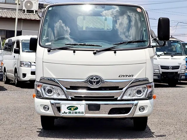 トヨタ ダイナ 3BF-TRY230(2WD)の写真3