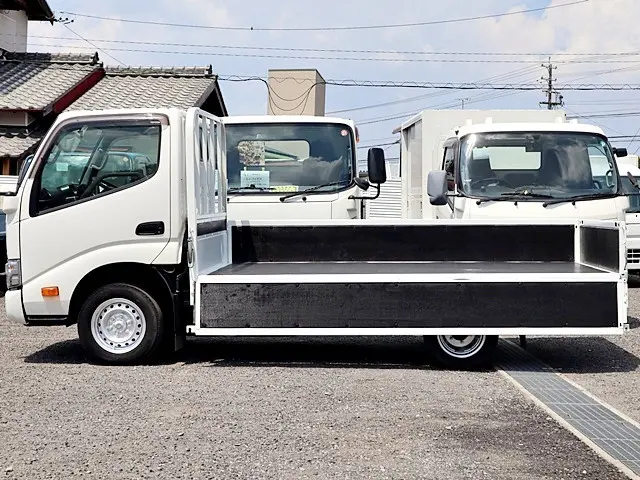トヨタ ダイナ 3BF-TRY230(2WD)の写真13