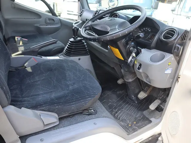 トヨタ ダイナ 3BF-TRY230(2WD)の写真28