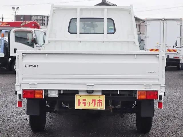 トヨタ タウンエーストラック DBF-S402U(2WD)の写真6