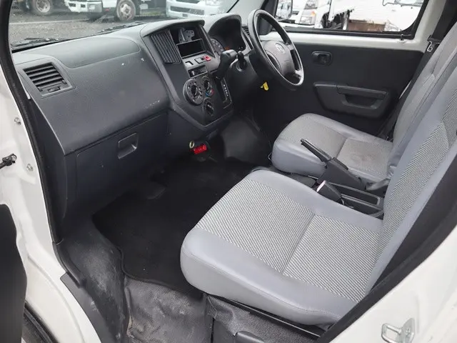 トヨタ タウンエーストラック DBF-S402U(2WD)の写真31