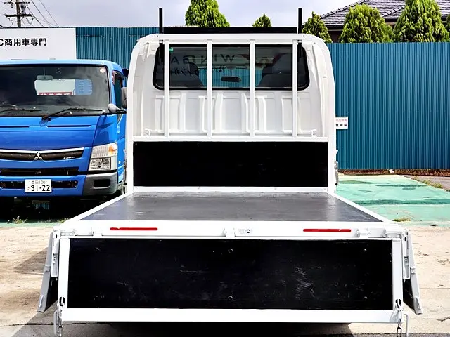 いすゞ エルフ TKG-NHR85A(2WD)の写真11