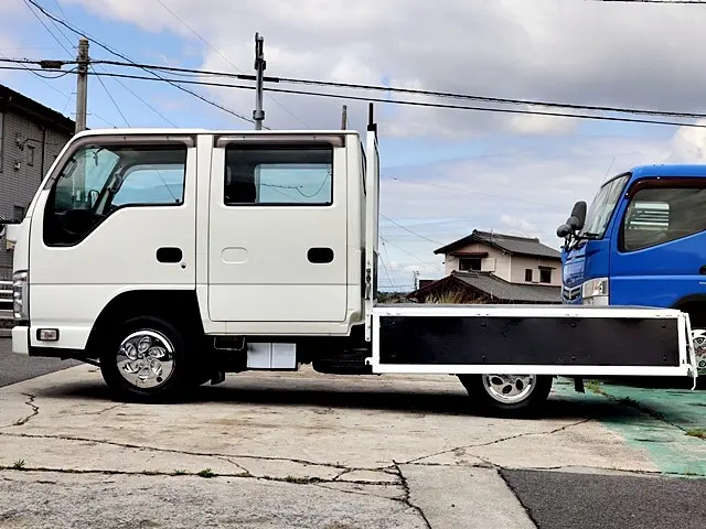 いすゞ エルフ TKG-NHR85A(2WD)の写真13