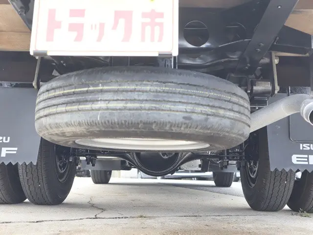 いすゞ エルフ TKG-NHR85A(2WD)の写真21