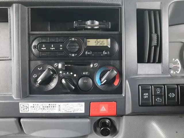 いすゞ エルフ TKG-NHR85A(2WD)の写真41