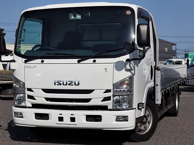 いすゞ エルフ 2RG-NPR88AR(2WD)の写真1