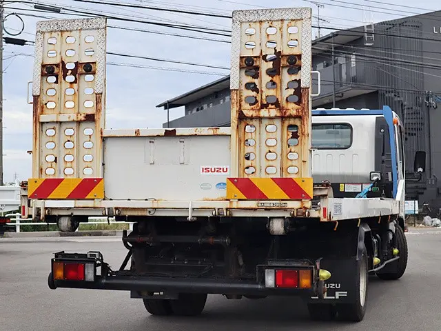 いすゞ エルフ TPG-NPR85AN(2WD)の写真3