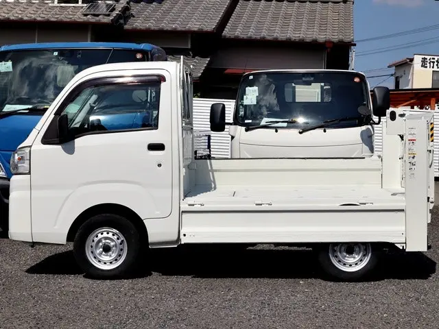 ダイハツ ハイゼットトラック EBD-S500P(2WD)の写真13