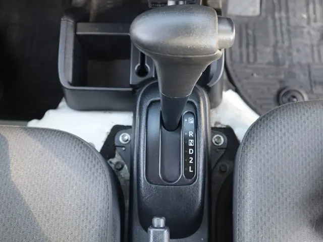 ダイハツ ハイゼットトラック EBD-S500P(2WD)の写真37