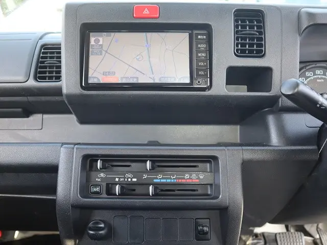 ダイハツ ハイゼットトラック EBD-S500P(2WD)の写真38