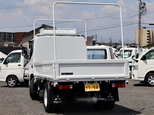 三菱 キャンター 2RG-FBAV0(2WD)の写真7