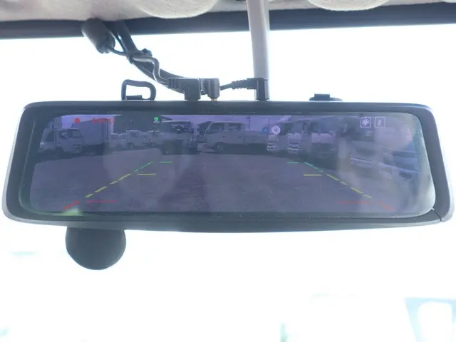 三菱 キャンター 2RG-FBAV0(2WD)の写真17