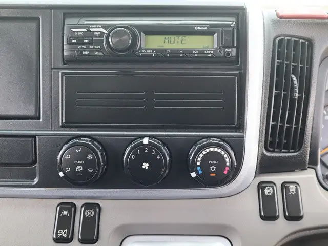 三菱 キャンター 2RG-FBAV0(2WD)の写真37