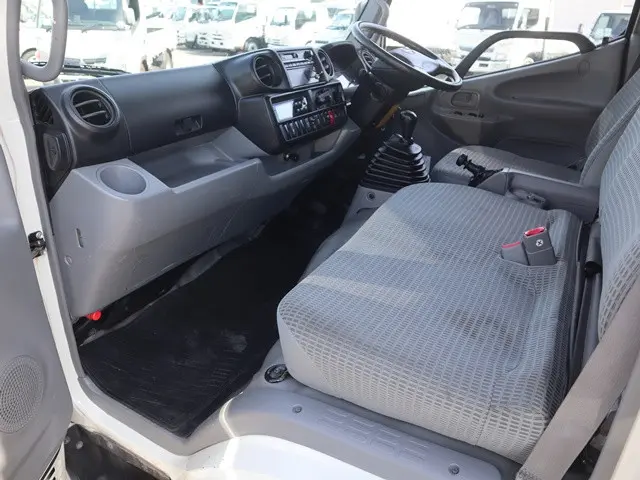 日野 デュトロ TKG-XZC605M(2WD)の写真35