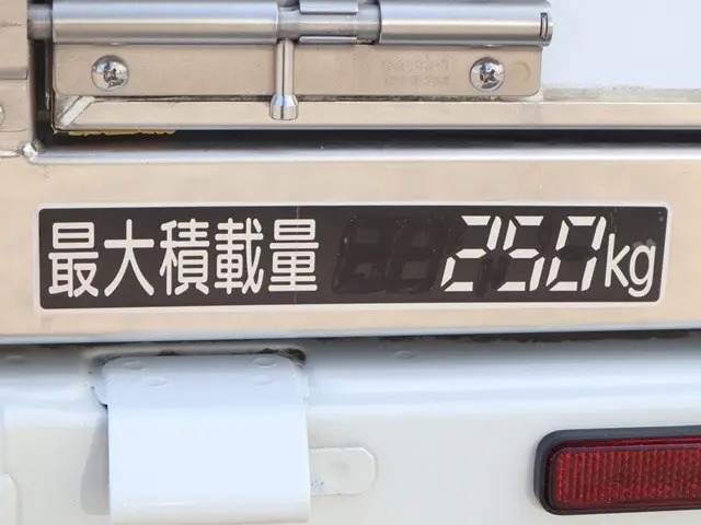 ダイハツ ハイゼットトラック EBD-S510P(4WD)の写真25