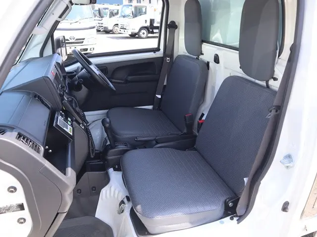 ダイハツ ハイゼットトラック EBD-S510P(4WD)の写真40