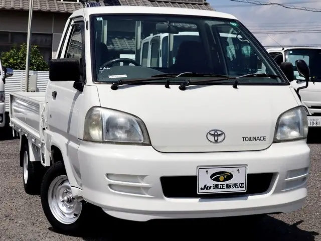 トヨタ タウンエーストラック GK-KM70(2WD)の写真4