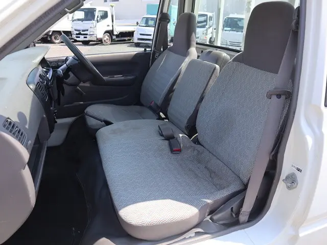 トヨタ タウンエーストラック GK-KM70(2WD)の写真33