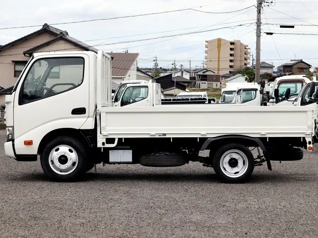 トヨタ トヨエース TKG-XZC605(2WD)の写真9
