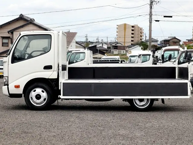トヨタ トヨエース TKG-XZC605(2WD)の写真13