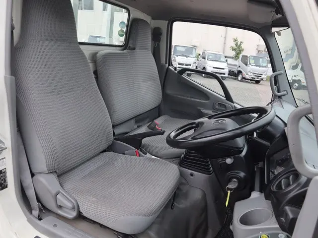 トヨタ トヨエース TKG-XZC605(2WD)の写真32
