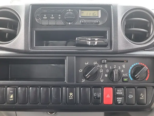 トヨタ トヨエース TKG-XZC605(2WD)の写真37