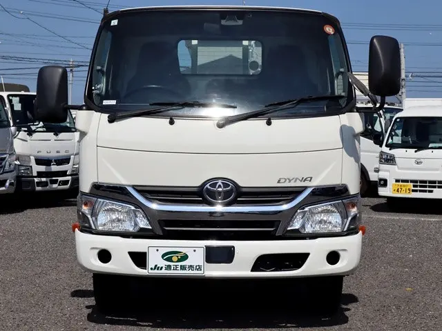 トヨタ ダイナ TKG-XZC605(2WD)の写真3
