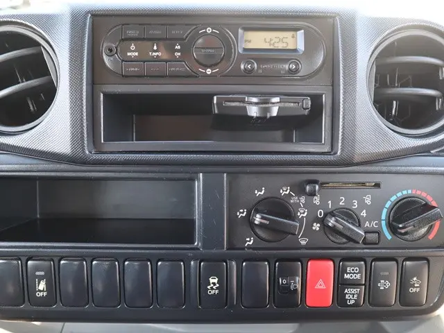 トヨタ ダイナ TKG-XZC605(2WD)の写真36