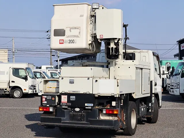 三菱 キャンター TPG-FEA50(2WD)の写真3