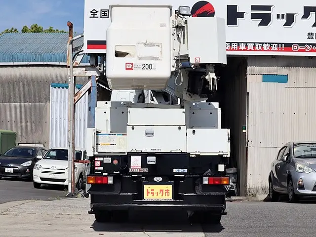 三菱 キャンター TPG-FEA50(2WD)の写真6