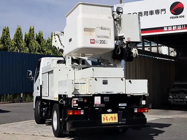 三菱 キャンター TPG-FEA50(2WD)の写真7